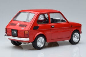 Fiat 126 Rouge MCG 1:18 MCG18323 Métal Moulé — image 2 sur 6