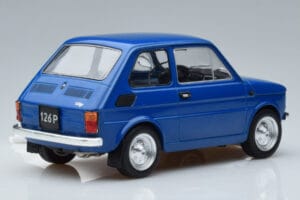 Fiat 126P Bleu MCG 1:18 MCG18324 Métal Moulé — image 2 sur 6