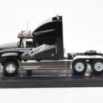 Ford Aeromax Noir IXO 1:43 TR179