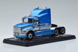 Ford Aeromax Bleu IXO 1:43 TR127