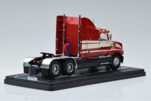 Ford Aeromax Rouge IXO 1:43 TR108 Métal Moulé — image 2 sur 6