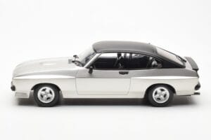 Ford Capri Mk2 X-Pack Argent MCG 1:18 MCG18349 Métal Moulé — image 3 sur 6