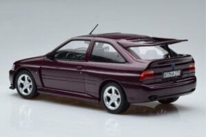 Ford Escort RS Cosworth Violet Norev 1:18 182778 Métal Moulé — image 5 sur 6