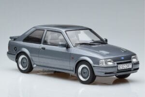 Ford Escort Mk4 RS Turbo S Gris MCG 1:18 MCG18272 Métal Moulé — image 4 sur 6