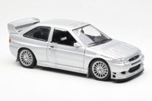 Ford Escort RS Cosworth Version Route Argent UT Models 1:18 22706 Métal Moulé — image 6 sur 6