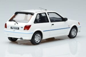 Ford Fiesta Mk3 XR2i Otto 1:18 OT967 Résine — image 2 sur 6