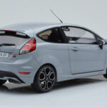 Ford Fiesta ST2000 Gris Otto 1:18 - image 2 of 6