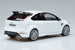 Ford Focus RS Mk2 Blanc Otto 1:18 OT977 Résine — image 2 sur 6