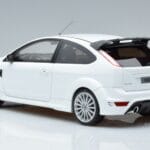 Ford Focus RS Mk2 Blanc Otto 1:18 OT977 Résine - image 5 of 6