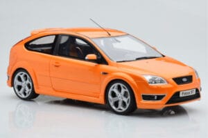 Ford Focus Mk2 ST 2.5 Electric Orange Otto 1:18 OT961 Résine — image 4 sur 6