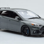 Ford Focus RS Mk3 Stealth Gris Otto 1:18 - image 4 of 6