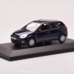Ford Fusion Bleu Minichamps 1:43 - image 2 of 4
