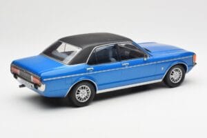 Ford Granada Mk1 Bleu Métallisé Noir Mat MCG 1:18 MCG18394 Métal Moulé — image 2 sur 6