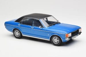 Ford Granada Mk1 Bleu Métallisé Noir Mat MCG 1:18 MCG18394 Métal Moulé — image 4 sur 6