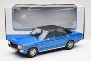 Ford Granada Mk1 Bleu Métallisé Noir Mat MCG 1:18 MCG18394 Métal Moulé — image 6 sur 6