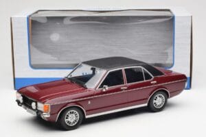 Ford Granada Mk1 Rouge Foncé Métallisé Noir Mat MCG 1:18 MCG18393 Métal Moulé — image 6 sur 6