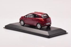 Ford Ka Mk2 Violet Minichamps 1:43 433088202 Métal Moulé — image 3 sur 4