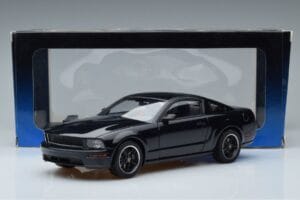Ford Mustang GT S197 Bullitt AUTOart 1:18 73067 Métal Moulé — image 7 sur 7