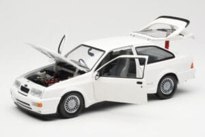 Ford Sierra RS RHD Blanc Minichamps 1:18 150084070 Métal Moulé — image 2 sur 8