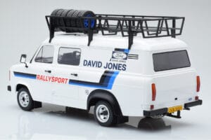 Ford Transit Mk2 Van Team David Jones Rally Assistance IXO 1:18 18RMC033XE Métal Moulé — image 5 sur 6