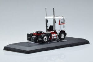 Freightliner COE Blanc IXO 1:43 TR128 Métal Moulé — image 2 sur 6