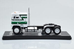 Freightliner FLA Blanc Vert IXO 1:43 TR149 Métal Moulé — image 2 sur 4