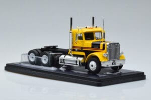 Freightliner FLC120 64T Jaune IXO 1:43 TR116 Métal Moulé — image 4 sur 6