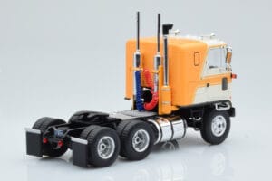GMC Astro 95 Beige Blanc IXO 1:43 TR167 Métal Moulé — image 2 sur 5