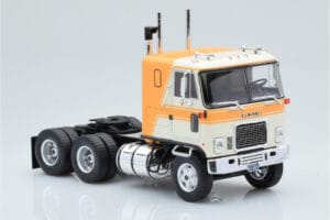 GMC Astro 95 Beige Blanc IXO 1:43 TR167 Métal Moulé — image 3 sur 5