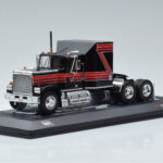 GMC General Rouge Noir IXO 1:43 TR102