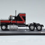 GMC General Rouge Noir IXO 1:43 TR102 - image 3 of 6