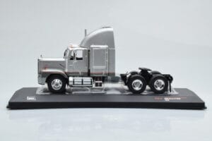GMC General SBFA Argent IXO 1:43 TR166 Métal Moulé — image 3 sur 6