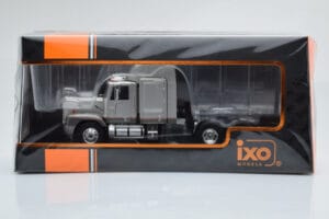 GMC General SBFA Argent IXO 1:43 TR166 Métal Moulé — image 6 sur 6