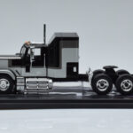 GMC General Argent Noir IXO 1:43 TR117 - image 3 of 6