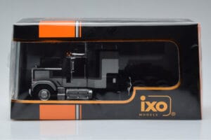 GMC General Argent Noir IXO 1:43 TR117 Métal Moulé — image 6 sur 6