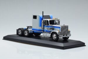GMC General Argent IXO 1:43 TR079 Métal Moulé — image 4 sur 6