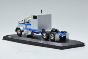GMC General Argent IXO 1:43 TR079 Métal Moulé — image 5 sur 6