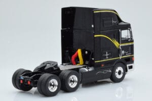 International Eagle Cabover Noir IXO 1:43 TR169 Métal Moulé — image 2 sur 5