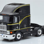 International Eagle Cabover Noir IXO 1:43
