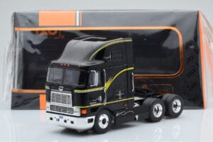 International Eagle Cabover Noir IXO 1:43 TR169 Métal Moulé — image 5 sur 5
