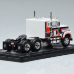 International Transtar 4300 Blanc IXO 1:43 - image 2 of 6