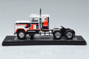 International Transtar 4300 Blanc IXO 1:43 TR153 Métal Moulé — image 3 sur 6