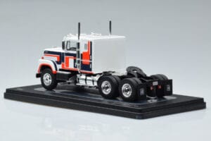 International Transtar 4300 Blanc IXO 1:43 TR153 Métal Moulé — image 5 sur 6