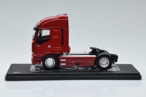 Iveco Stralis 480 Rouge IXO 1:43 TR086 Métal Moulé — image 3 sur 6