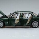 Jaguar XJ6 X350 Racing Vert Almost Real 1:18 - image 4 of 13