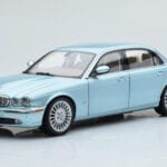 Jaguar XJ6 X350 Seafrost Bleu Clair Almost Real 1:18