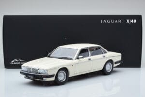 Jaguar XJ6 XJ40 Glacier Blanc Almost Real 1:18 810542 Métal Moulé — image 11 sur 11