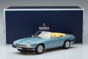Jaguar XJS V12 Cabriolet Bleu Clair Métallisé Norev 1:18 182635 Métal Moulé — image 6 sur 6