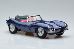 Jaguar XKSS Bleu AUTOart 1:18 73510 Métal Moulé — image 6 sur 9