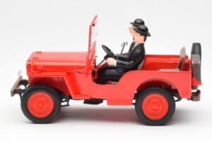 Jeep Willys Tintin 2 Figurines UT Models 1:18 180150000 Métal Moulé — image 3 sur 6